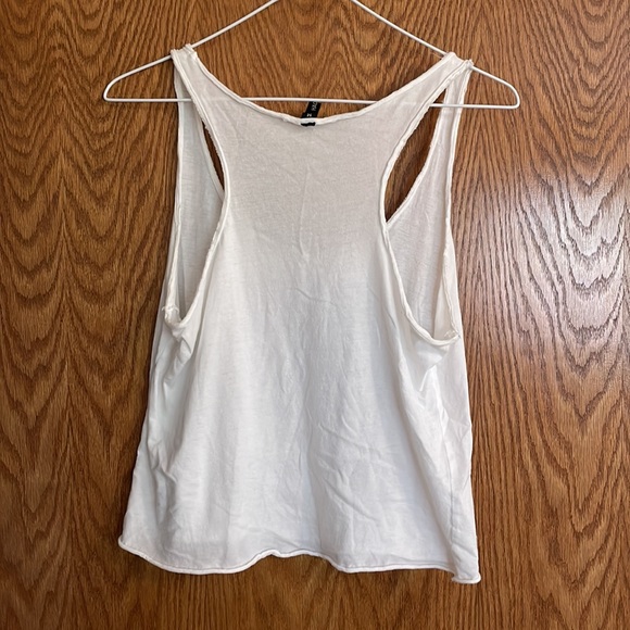 Haoduoyi tank top - Picture 2 of 4